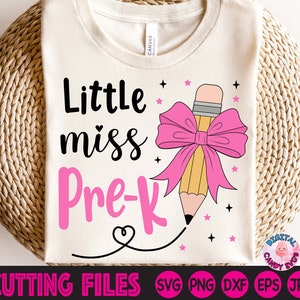 Pequena Senhorita Pré-K Svg Png, Pré-K Svg Png, Volta Às Aulas Svg Png, Laço De Coquete De Lápis Svg Png, Arquivos Svg para Cricut, Pré-Escola Svg, Coquete