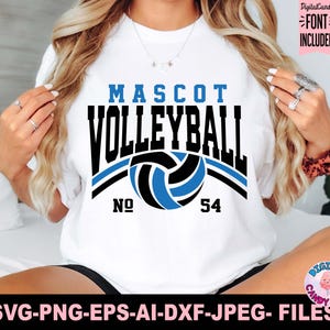 Puede incluir: Camiseta blanca con un dise&ntilde;o de voleibol azul y negro. El dise&ntilde;o incluye las palabras "MASCOT VOLLEYBALL" y el n&uacute;mero "54". La camiseta tambi&eacute;n tiene el texto "SVG-PNG-EPS-AI-DXF-JPEG- FILES".