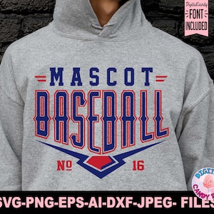 Pode incluir: Camisola de moletom cinza com capuz com o texto "=MASCOT= BASEBALL NO 16" em vermelho e azul. O texto est&aacute; em negrito, com uma fonte de bloco. A camisola tem um fundo cinza.