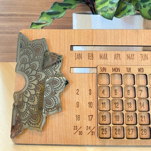 Mandala, Perpetual Calendar, Desk Calendar, Personalized Custom Wooden Calendar, Office Decor, Monthly Planner, Handmade Desk Calendar