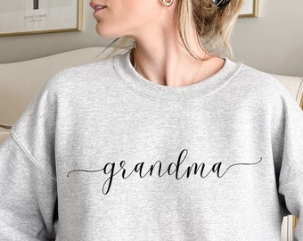 Grandma Sweatshirt, Grandma Gift, Mothers Day gift, New Grandma Gift, Grandma Shirt, Unisex Sweatshirt, Grandma Shirt