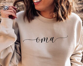 Oma Gift, Oma Shirt, Christmas Gift For Oma, Grandma Gift, Pregnancy Announcement, Baby Reveal, Oma Birthday Gift, Gift For Oma