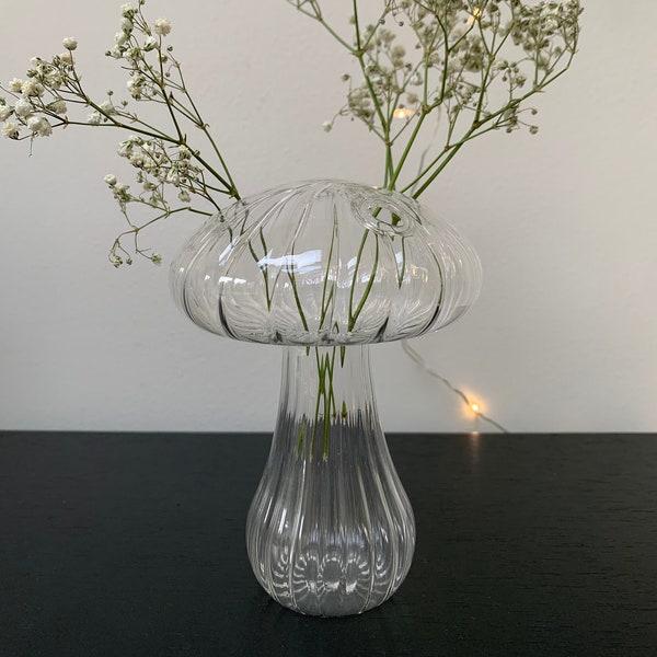 Mushroom Vase - Clear - Glass Vase - Mushroom Decor - Glass Mushroom - Autumn Decor - Mushroom Design - Flower Vase - Gift - Cottagecore