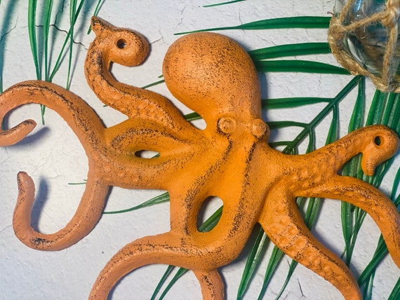 Home-X Octopus Cast Iron Key Holder – Nautical Wall Decor With 6 Hooks, Rustic Brown