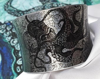 Black Octopus Cuff Bracelet, Unusual Gift For Her, Ocean Octopus Jewelry, Handmade Octopus Bracelet, Nautical Women Jewellery, Octopus Art