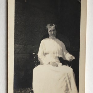Vintage Photograph of Lady, Antique Photograph, Old Photo, Black and White Picture, Vintage Picture