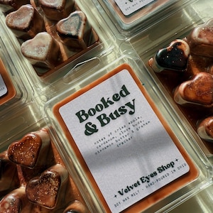 Booked & Busy Soy Wax Melt: Apple, Cardamom, Cinnamon