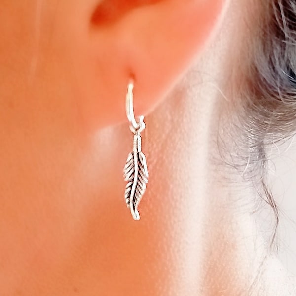 Feather Hoop Earrings, Hoop Earrings, Feather Hoops, Silver Earrings, Silver Hoops, Feather Earrings, Piercing Sachi,