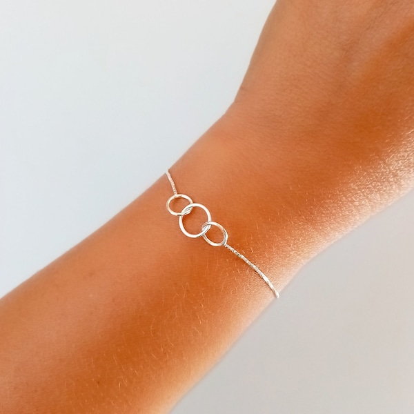 Bracelet 3 Rings in 925 Sterling Silver, Bracelet with Three Interlocking Circles, Amulet Bracelet to Give as a Gift, Bracelet Mother's Love