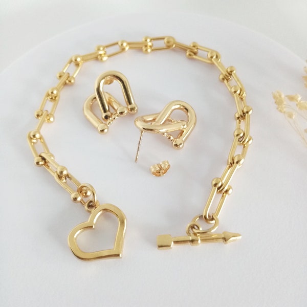Gold Link Bracelet and Earrings Set, Gold Chain Bracelet and/or Earrings, U Horseshoe Link Heart Closure Bracelet Gold Heart U-link