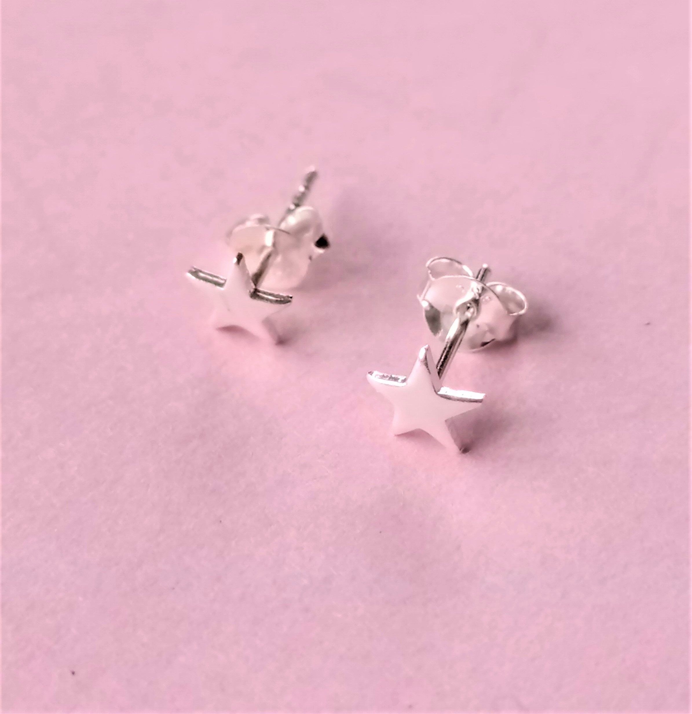 puravidajewel Silver Star Earrings, Small, Simple and Minimalist Earrings in The Shape of A Star in 925 Sterling Silver, Sterling Silver Mini Star Studs puravidajewel Silver Star Earrings, Small, Simple and Minimalist Earrings in The Shape of A Star in 925 Sterling Silver, Sterling Silver Mini Star Studs