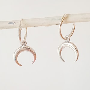 Silver Hoops with Moon, Silver Earrings made up of Hoops with an inverted crescent, 925 Silver Earrings, Silver and Moon Hoops
