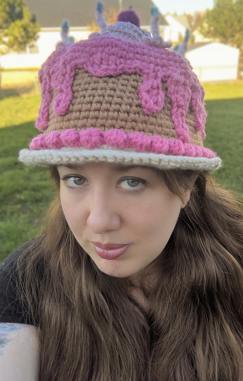 CROCHET PATTERN Party Cake Hat