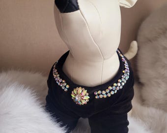 Einzelstück! Schwarz Velour hand genäht bedazzled Hunde T-Shirt Size Xtra Small.