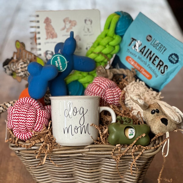 Dog Gift Basket 60+ Gift Ideas for 2024