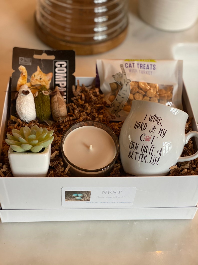Cat lover gift box /Cats / Catlady gift box /gifts for cat image 0