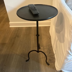 Martini table/Iron accent table/accent tables/Gold iron table/Black iron martini table/Accent furniture/Tables/Iron table/Iron tables/Iron bild 4
