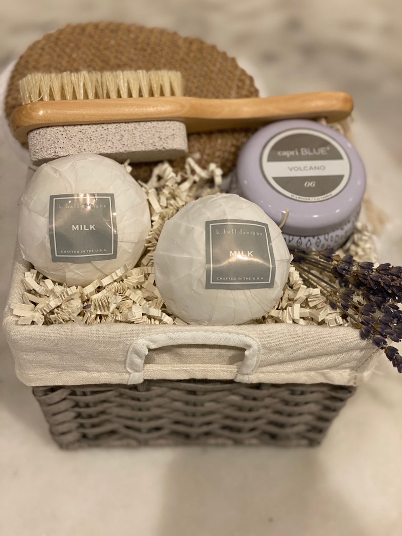 Bath bomb gift basket/Bath bombs/Bath lover/Bathing gift Etsy