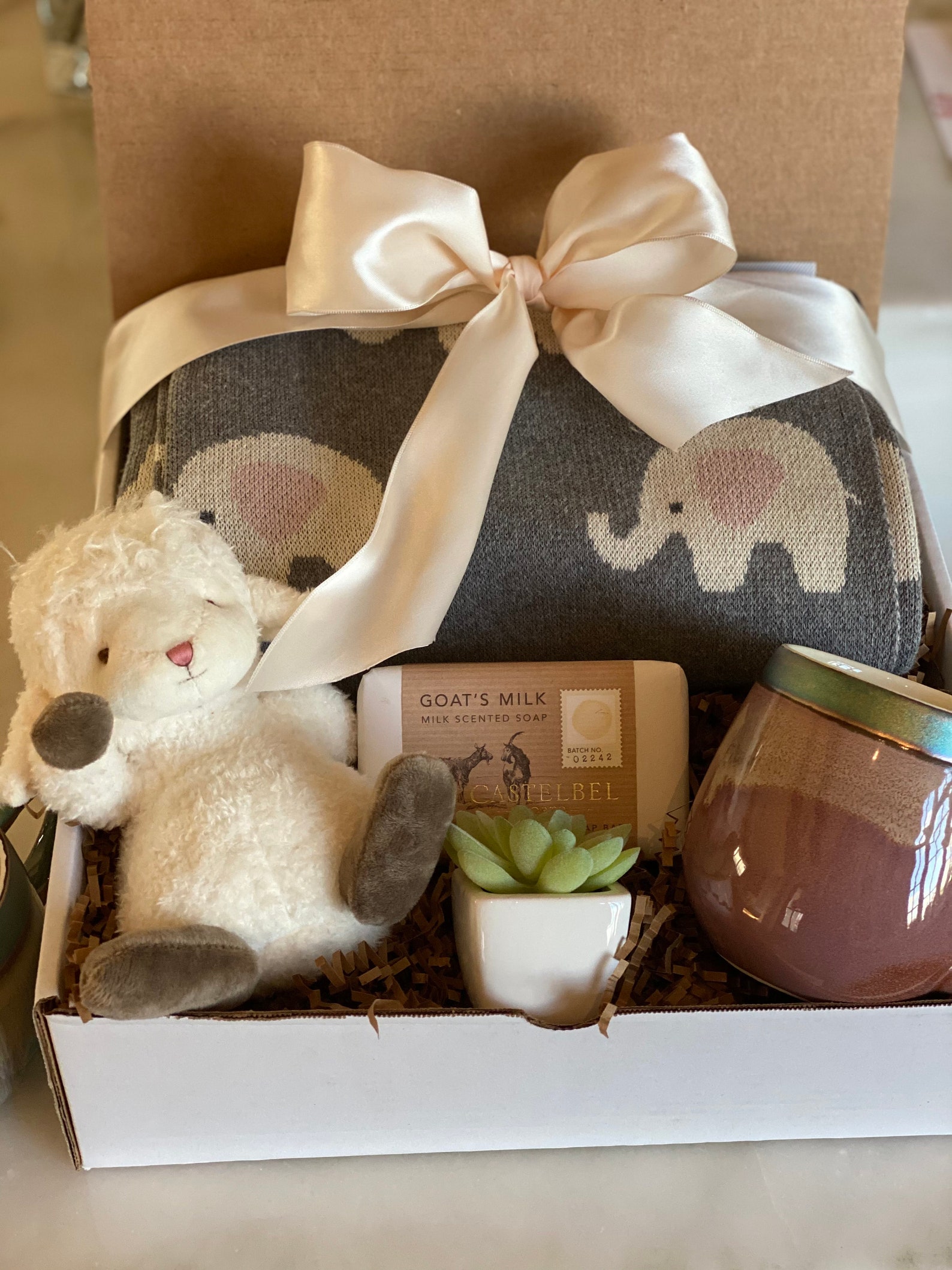 Baby gift box/Newborn baby gift box/ infant gift box/Newborn Etsy