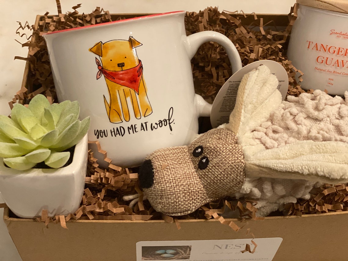 Dog lover gift box/Pet lover gift /gift box/gift basket/Dog Etsy