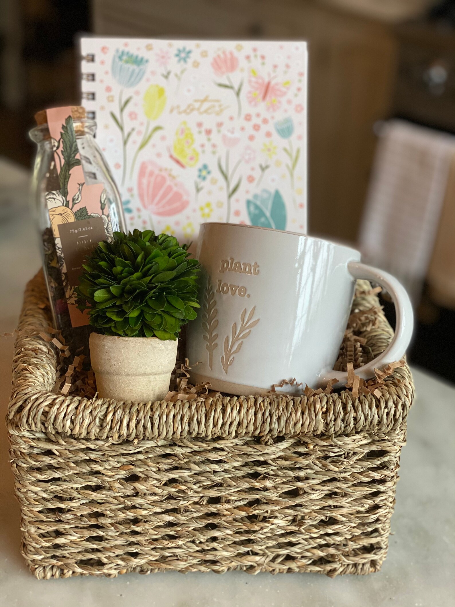 Plant love/Garden lover gift basket/Gift baskets/Themed gift Etsy