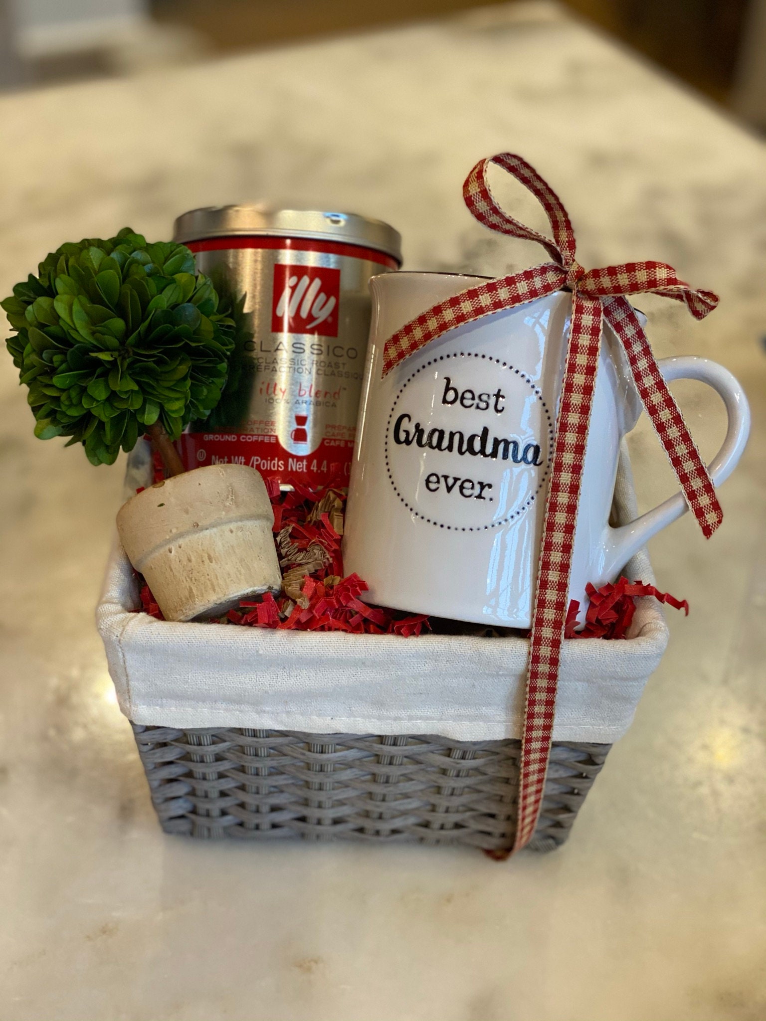 10 DIY Gift Basket Ideas For Elderly Grandmother