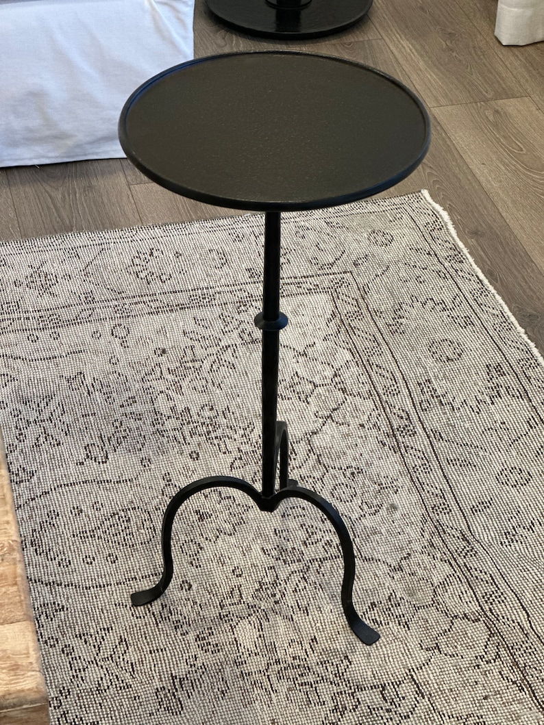 Martini table/Iron accent table/accent tables/Gold iron table/Black iron martini table/Accent furniture/Tables/Iron table/Iron tables/Iron bild 2
