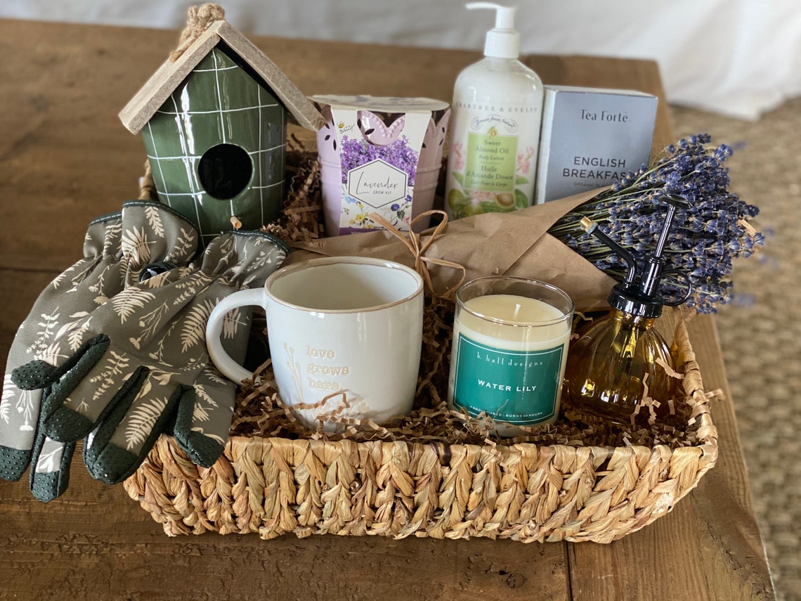 Garden lover gift basket/Plant lady/Gift baskets /Garden Etsy