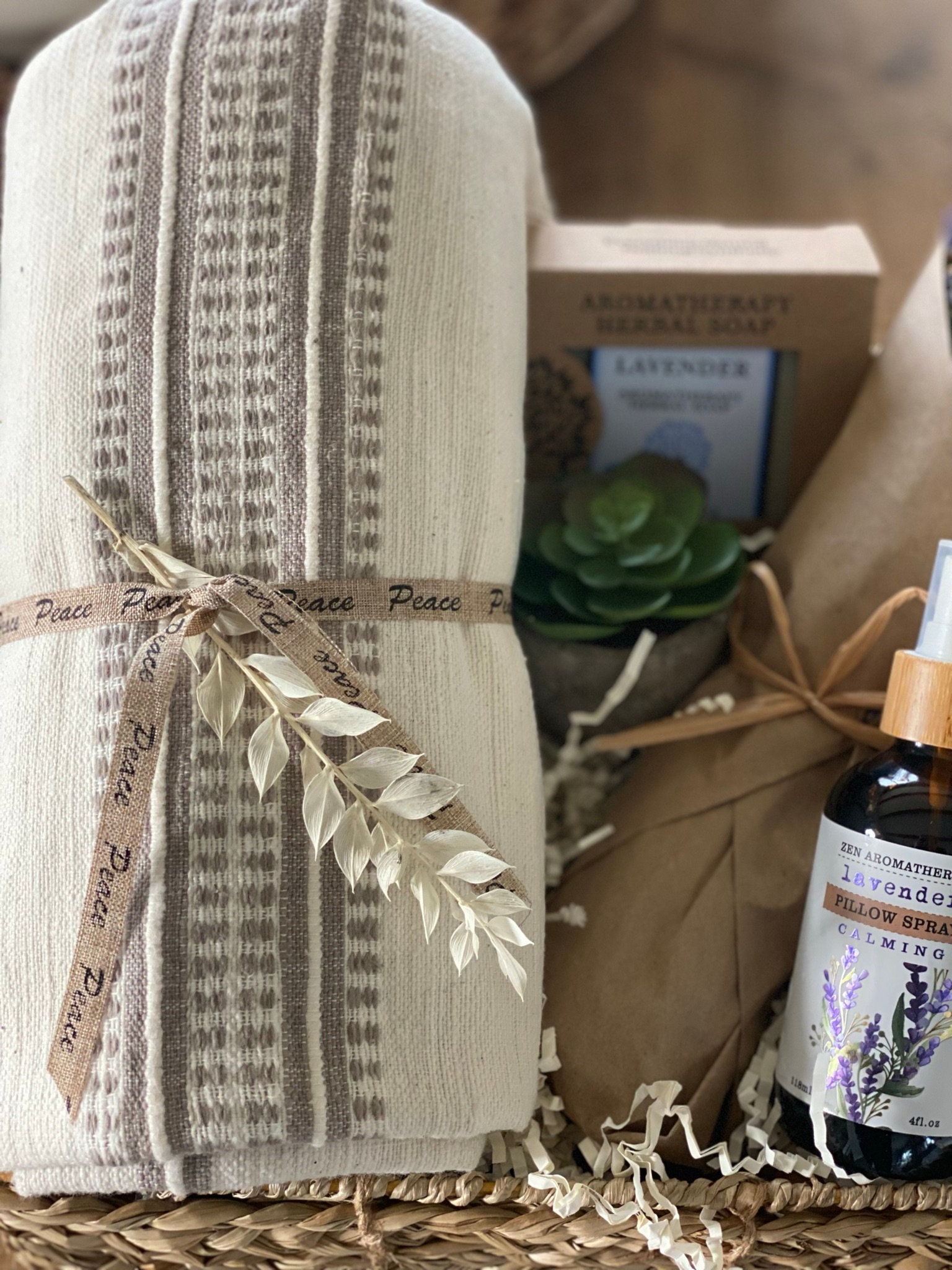 Geschenkkorb Für Frauen – Lavendel Spa-Set Mit Flanelldecke, Badekugeln & Mehr, Geburtstagsgeschenk