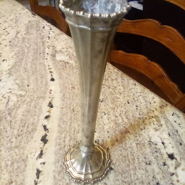 Avon, silverplate, collector vase with beautiful detail!