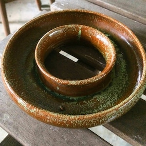 SIGNED Vint/Antiq Pottery = A.R. Cole, Noted NC potter! Open-Ring Ceramic Dish. Marked. Landscape hues. Painterly finish. Sanford,NC. Ideal.