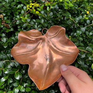 Polished Copper Dish on your desk! Vintage. Craftsman&#39;s work. Leaf design. Versatile. Display as art. Uses--keys or paper clips. Trinkets.