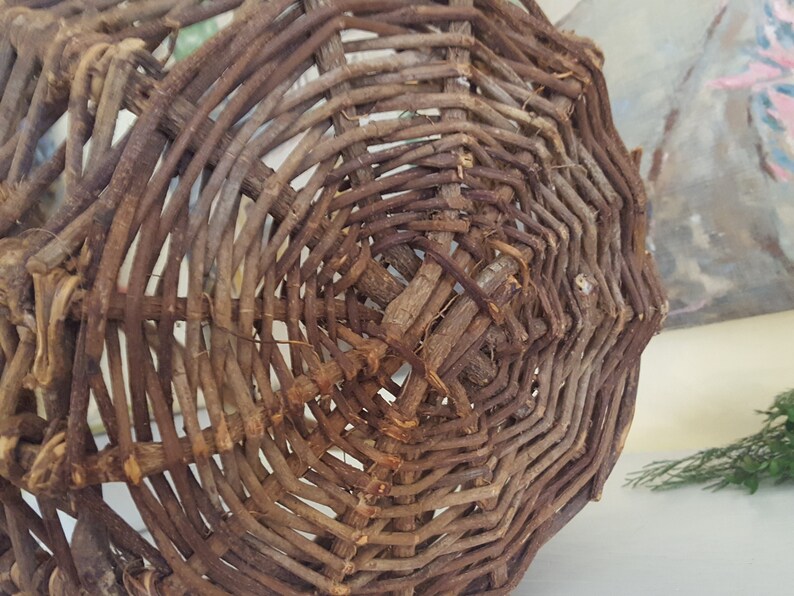 Handwoven Open Weave Grapevine Basket Mediumlarge Size Etsy