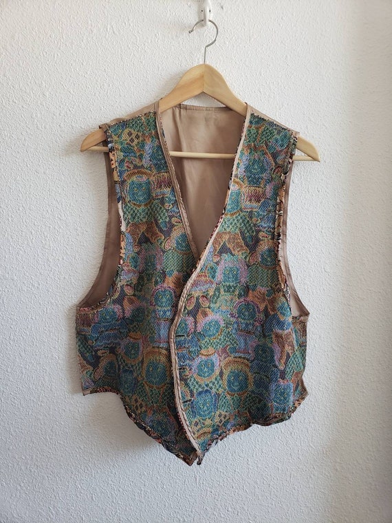 BOURSE MODERN GRAPHIC VEST the toé THETOEBOURSEMODERN GRAPHIC VEST
