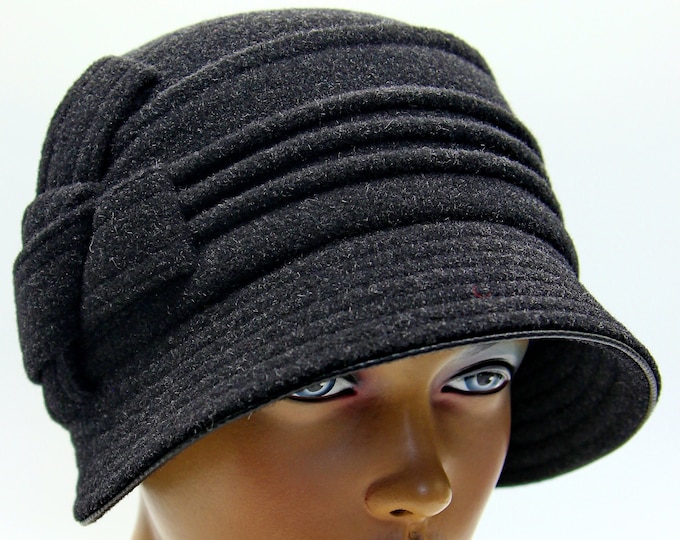 Cloche womens hat vintage made of wool Victoria dark gray