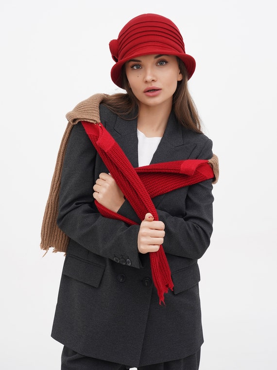 Buy Red Wool Cloche Hat: Handmade 1920s Flapper Style Online  display picture 1