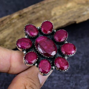 Ruby Statement Ring, Handmade Silver Cluster Ring, Vintage Style Gemstone Jewelry bild 1