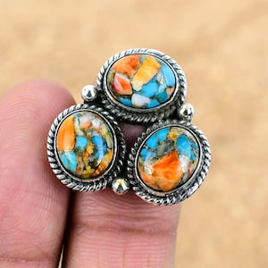 Kingman Turquoise Sterling Silver Ring: Spiny Oyster Gemstone
