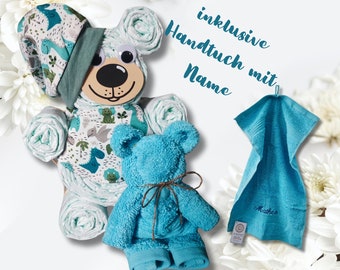 Geschenk zur Geburt | handgemachte Windeltorte Bär für Jungs | handmade Mütze + Halstuch | personalisiertes Handtuch | 36 Markenwindeln