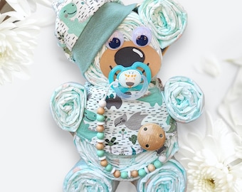 Geschenk zur Geburt | Windeltorte Bär für Jungs | handmade Mütze + Halstuch | Babygeschenk mit oder ohne Name | handgemachte Windeltorte