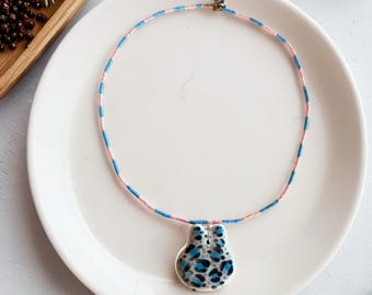 collar boho, collar original , charm de Corazon, corazón animal print , original, chunky