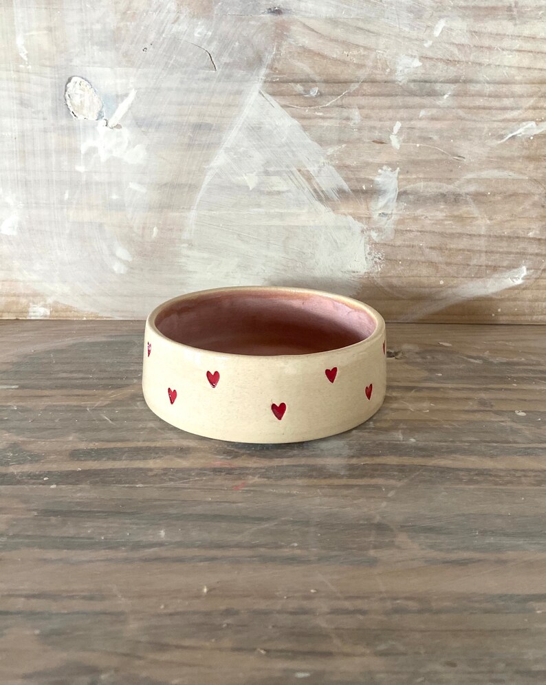 Hand Made Pet Bowl, Pet Bowl, Pet plate, Pet gift, Cat bowl, Dog bowl, Dog feeding, Personalised hearts bowl, Cat gift, original gift, image 3