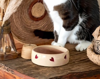 Hand Made Pet Bowl, Pet Bowl, Pet plate, Pet gift, Cat bowl, Dog bowl, Dog feeding, Personalised hearts bowl, Cat gift, original gift,