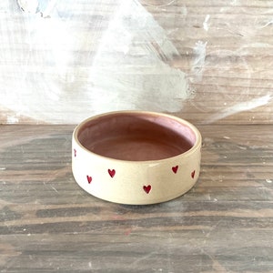 Hand Made Pet Bowl, Pet Bowl, Pet plate, Pet gift, Cat bowl, Dog bowl, Dog feeding, Personalised hearts bowl, Cat gift, original gift, image 4