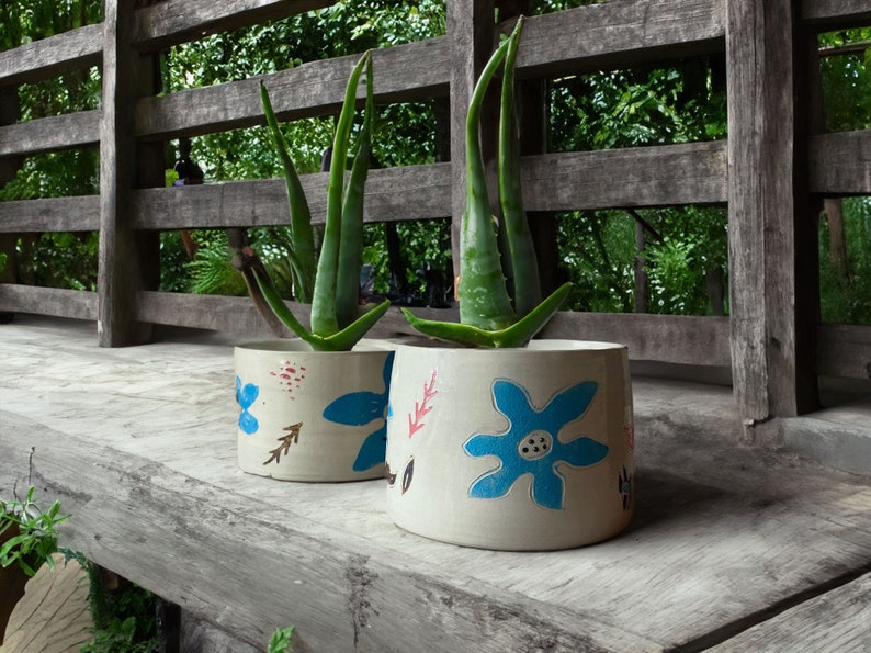 Painted plantpot, Planter, Ceramic pot, modern flowerpot, painted pottery, original pot, garden flowerpot, Boho design, modern decoration image 1