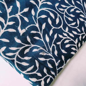 Indigo Blue Hand Block Print Fabric Indian 100% Pure Cotton Voile Fabric Women's Dress Vegetable Dyed Fabric CFC-211