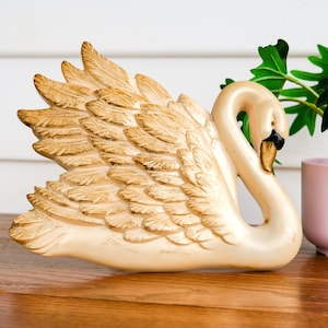 Vintage wandplaquette uit de jaren 60 met zwaan: Miller Studios MCM Decor