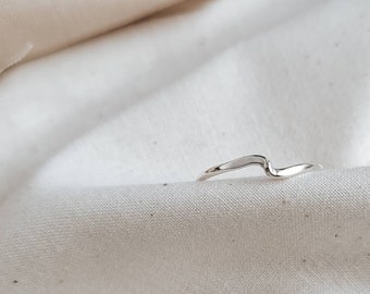 Silver curve ring, Silver wave ring, Twist band ring, Recycled silver ring, Silver twist ring, Dainty silver ring