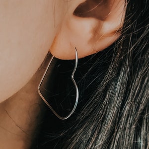 Silver heart hoop earrings, Sterling silver heart hoops, Dainty Earrings, Recycled silver hammered hoops, Lightweight earrings, Sustainable
