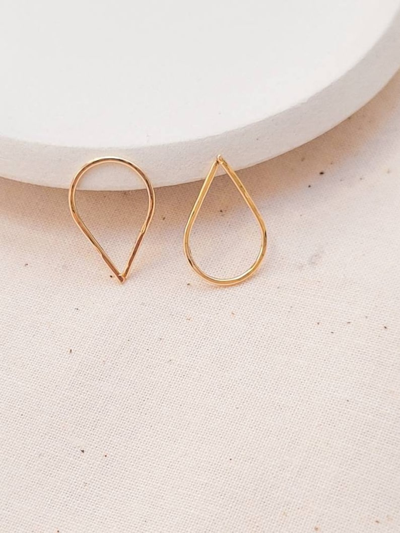 Gold teardrop threaders, Mini teardrop hoops, 14K Gold Filled mini hoops, Gold thread through hoops, Modern gold earrings. Gold threaders image 3